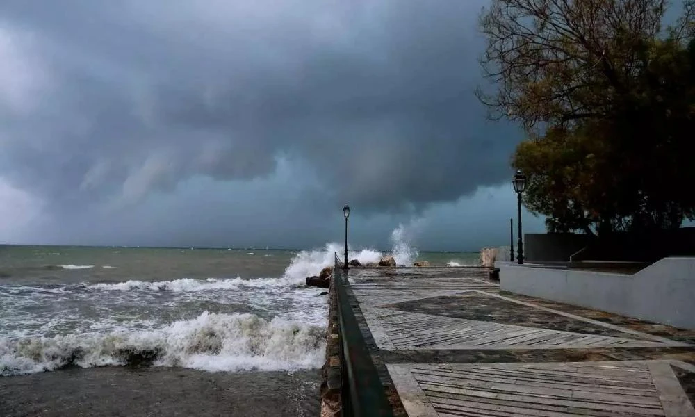 Καιρός: Τι έρχεται μετά το τριήμερο της 28ης Οκτωβρίου – Τι λένε οι μετεωρολόγοι